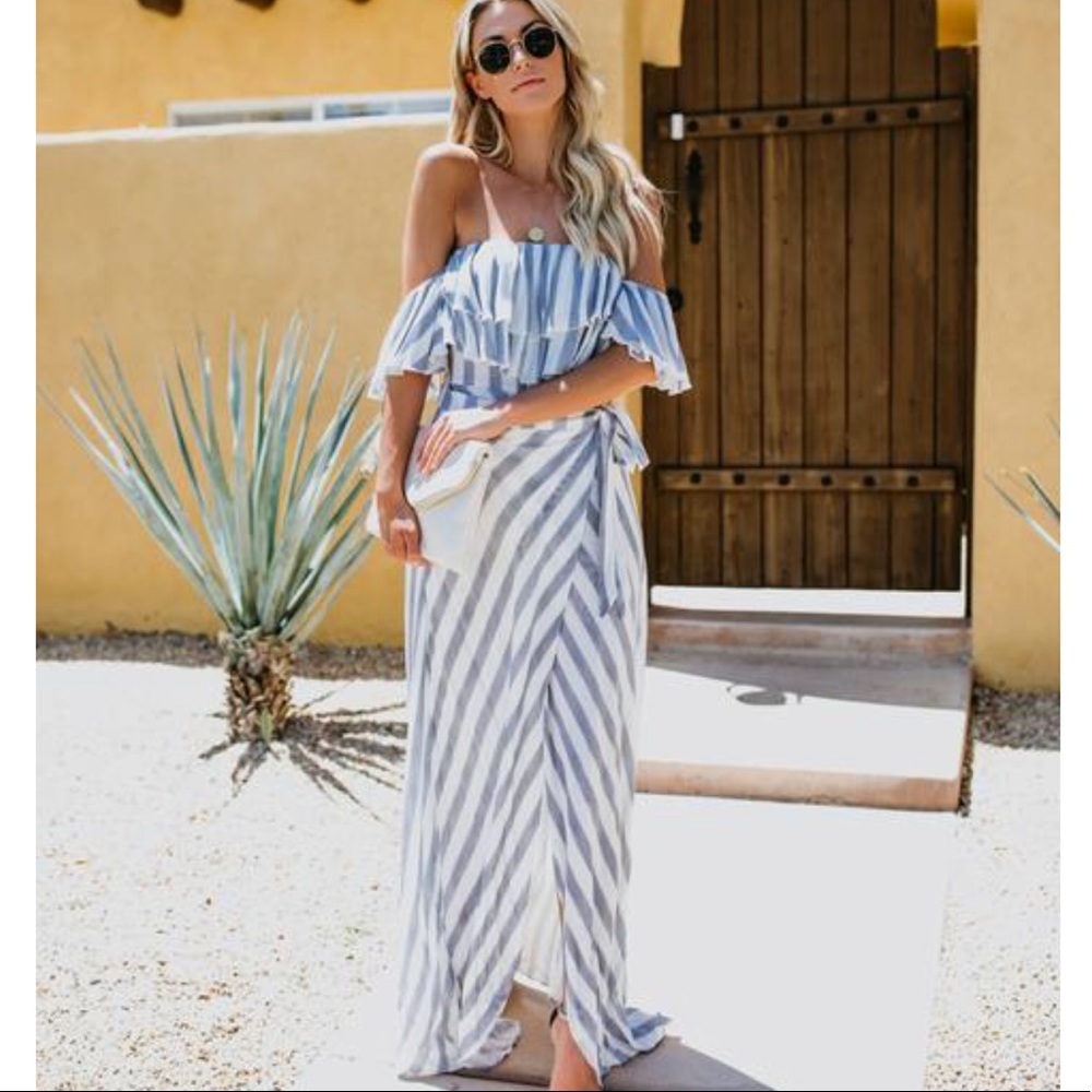 Vici dolls off the shoulder dress with slit